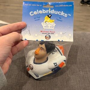 Michael Peca Celebriduck - UNOPENED!!    nhl hockey new york islanders ny ducks